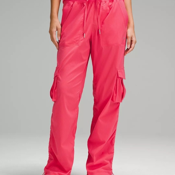 New Dance Studio Relaxed-Fit Mid-Rise Cargo Pants sz M - Picture 3 of 4